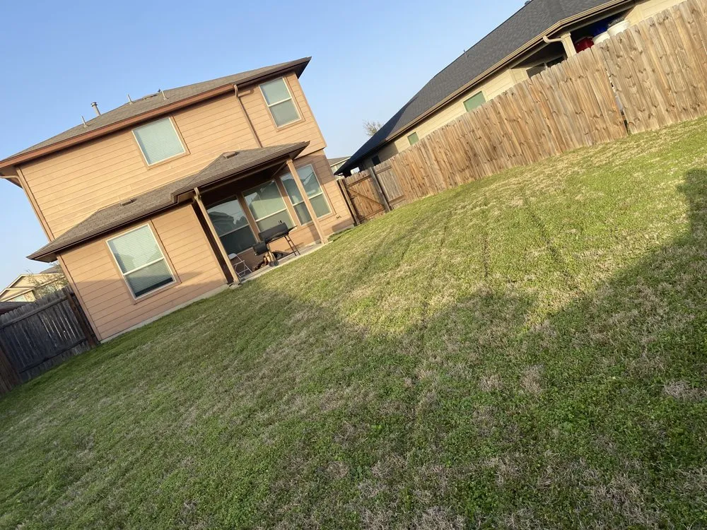Affordable lawn care service in Manor, TX - Amaya Lawn & Landscape Services