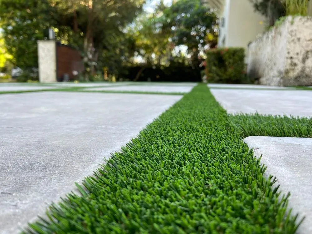Custom garden landscaping in Miami, FL by Amazing & Creative Services