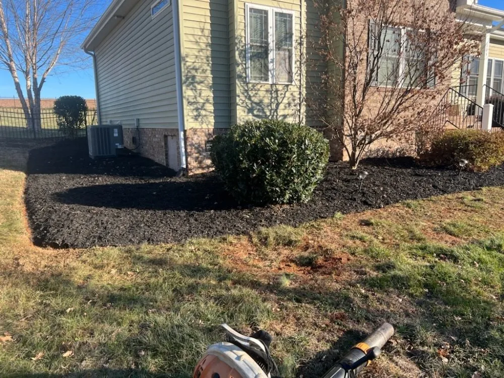 Local yard cleanup service experts serving Stony Point, NC - Amazing Cuts Lawncare