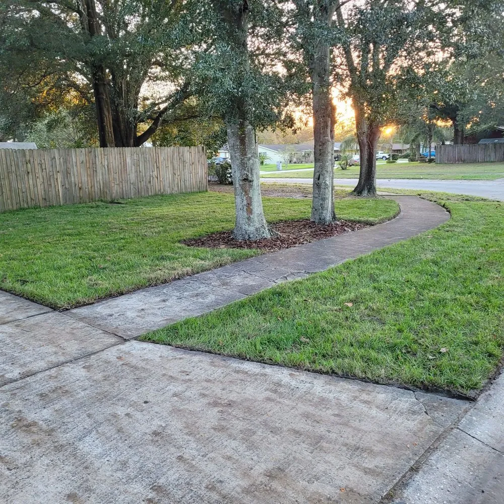 Expert landscaping services in Kissimmee, FL - Amazing Grace Landscaping