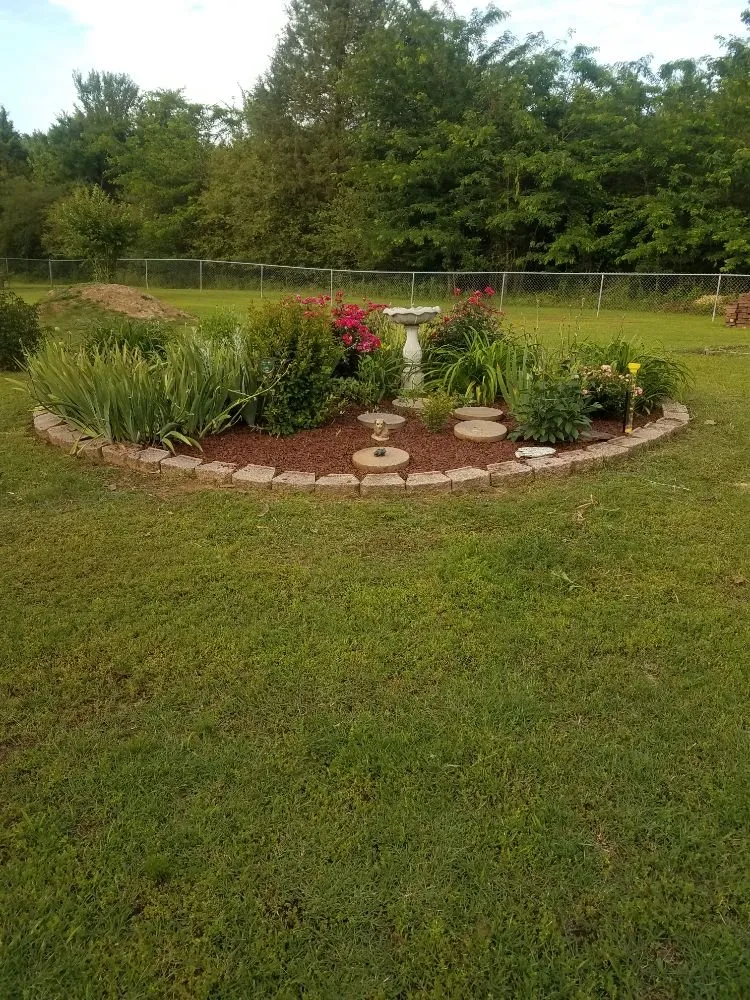 Top-rated yard maintenance in Lamar, AR - Amazing Grass Lawncare