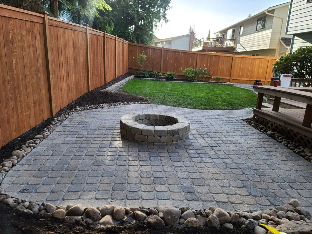 Local yard maintenance in Lake Stevens, WA by Amazing Landscapes