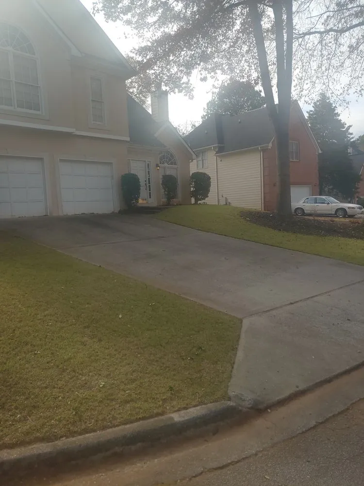 Custom landscape installation in Courtland, AL - Amazing Landscaping