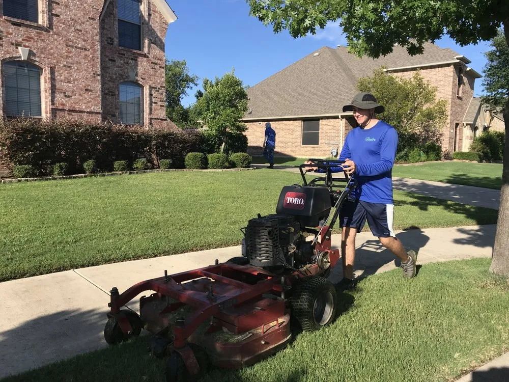 Affordable yard maintenance with custom design in North Richland Hills, TX by Amazing Lawn Care