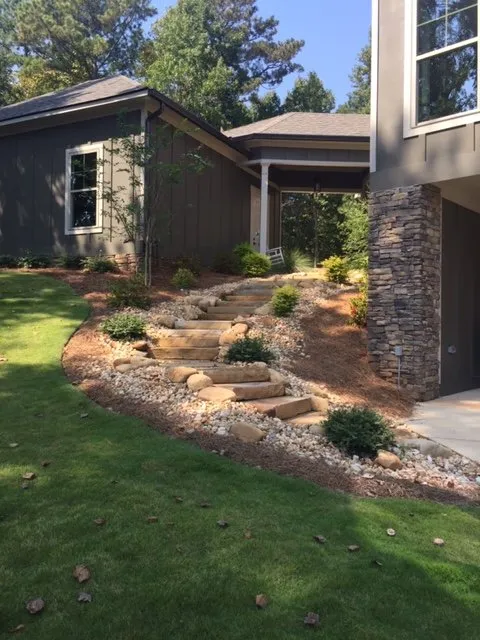 Affordable lawn mowing service in Columbus, GA by Amazing Scapes