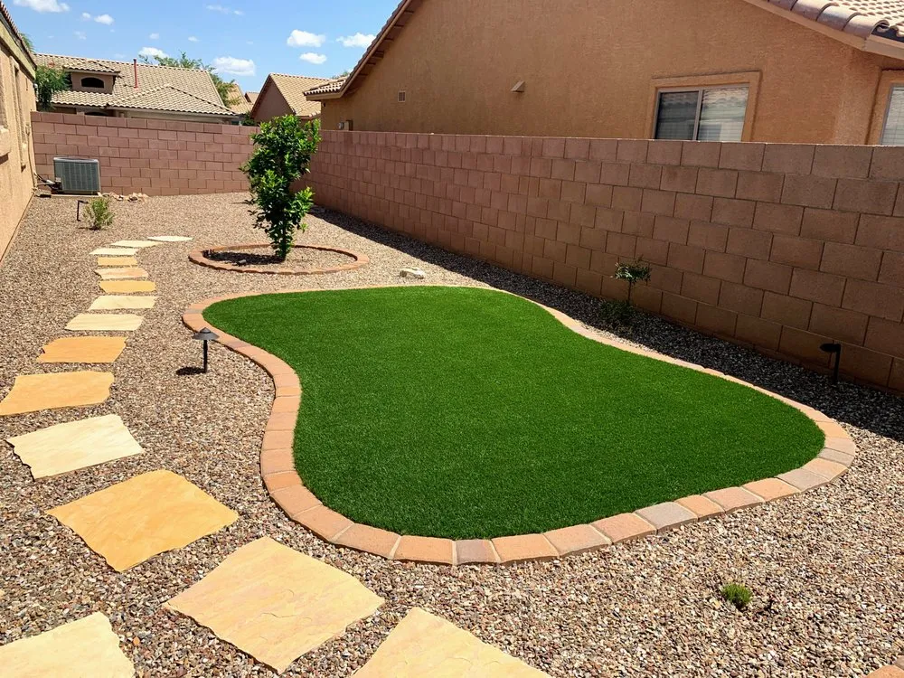 Custom garden landscaping for beautiful yards across Sahuarita, AZ - Amazing Scapes
