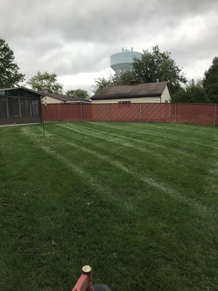 Top-rated garden landscaping in Columbus, OH by Amazing Stripes Lawncare Service