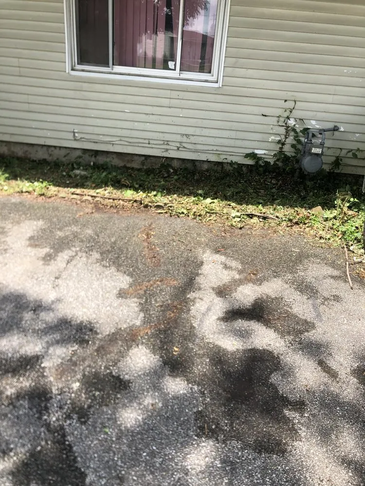 Trusted yard maintenance experts serving Columbus, OH - Amazing Stripes Lawncare Service