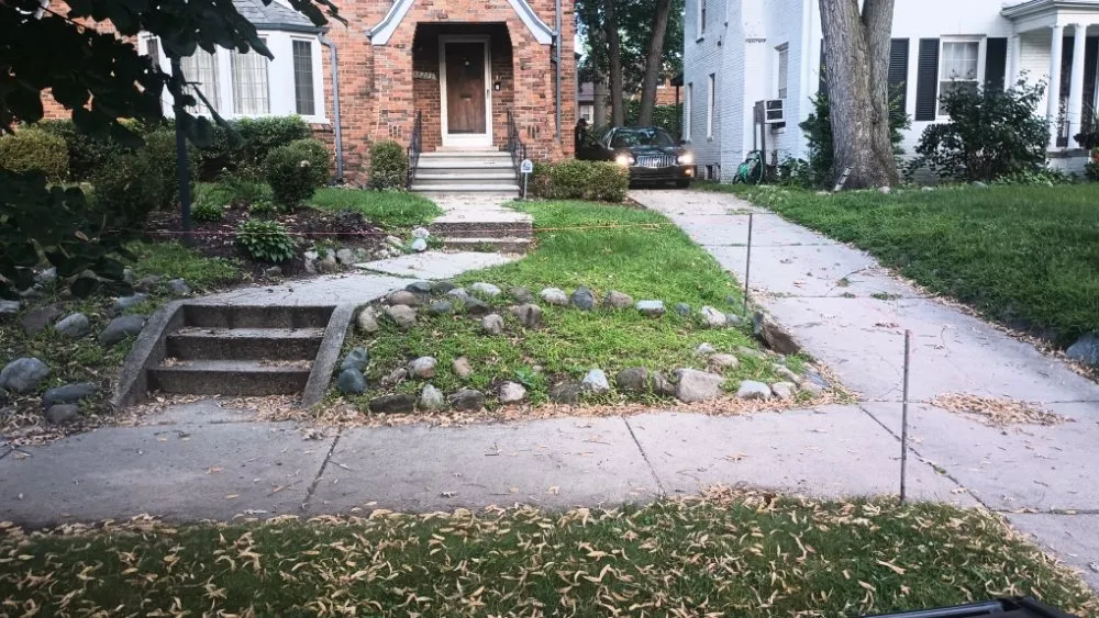 Professional yard cleanup service experts serving Detroit, MI - Amber Lights Landscape And Design