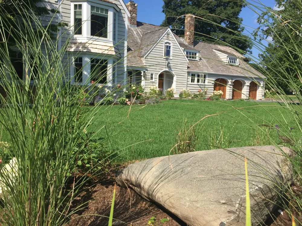 Reliable yard cleanup service experts serving Arundel, ME - Ambidextrous