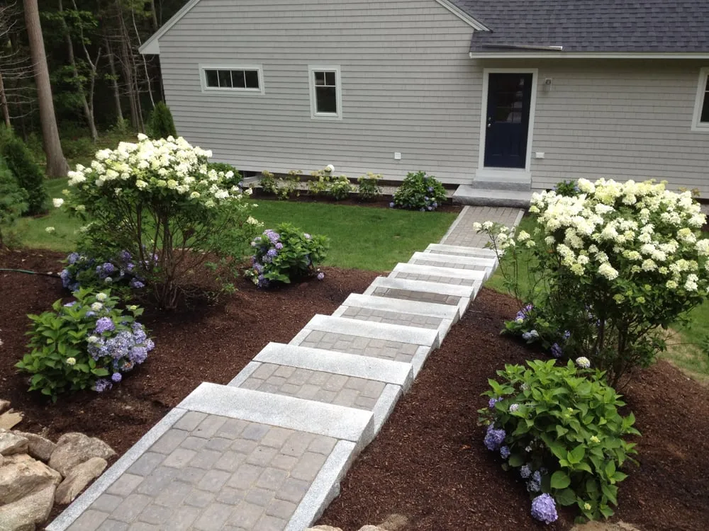 Reliable lawn care service in Arundel, ME - Ambidextrous