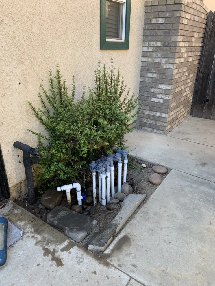 Custom lawn mowing service near you in Tulare, CA by Ambriz Lawn Care