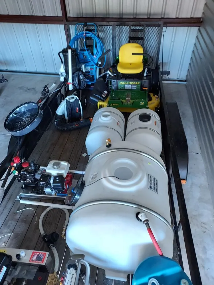 Professional lawn mowing service experts serving Beaufort, SC - Amean Business