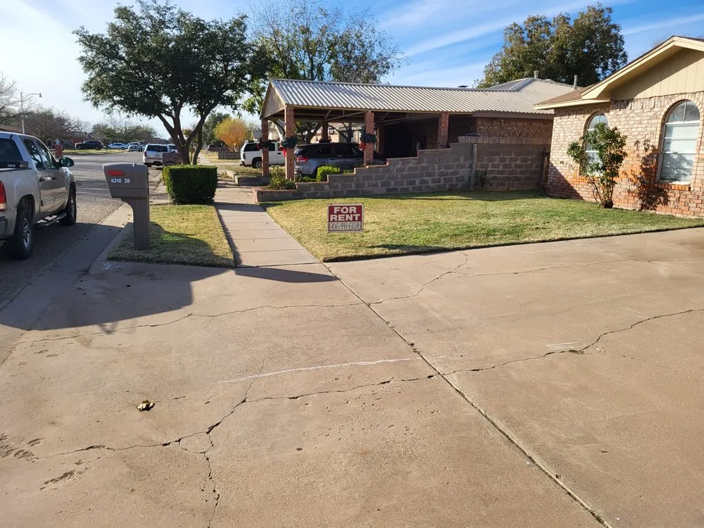 Professional yard cleanup service in Lubbock, TX - Amen Yards