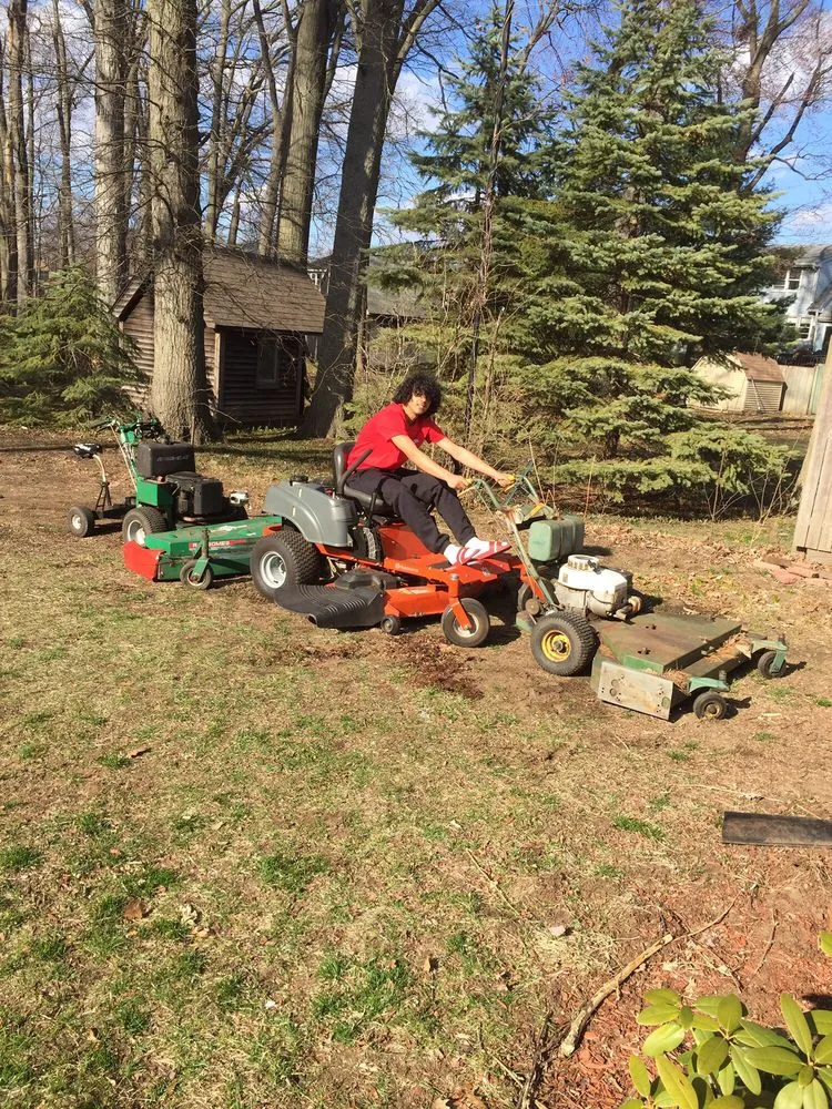 Reliable lawn care service in East Hartford, CT - America Tree Lawn