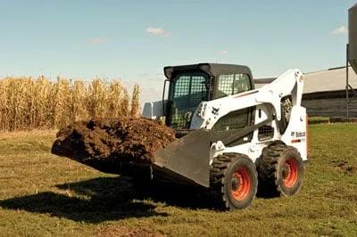 Trusted outdoor landscaping for homes in East Hartford, CT by America Tree Lawn