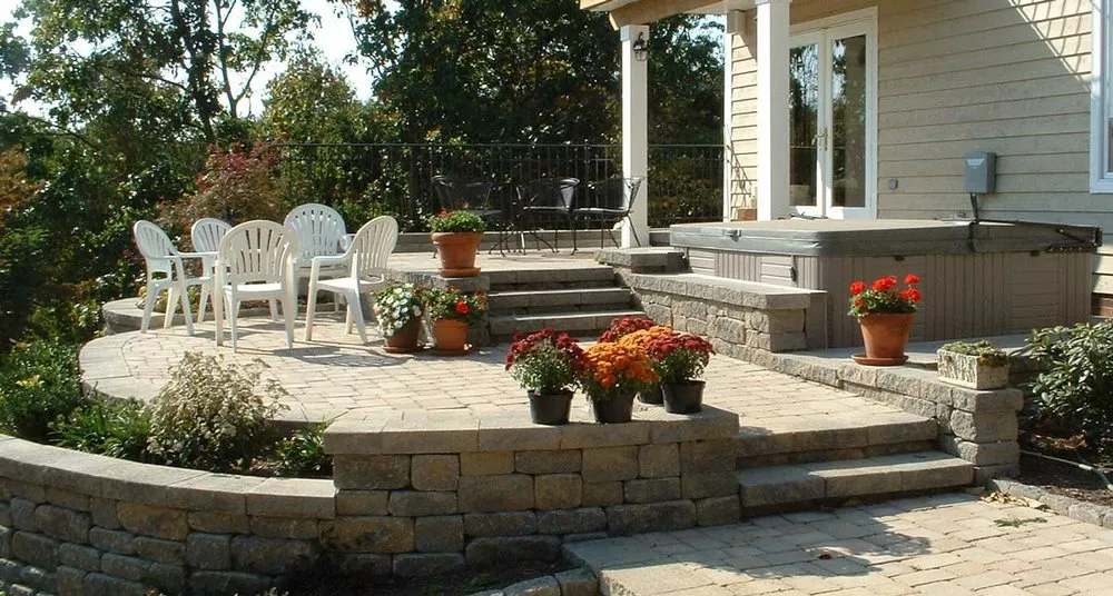 Local lawn mowing service experts serving Graham, NC - American Aquascapes