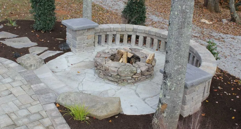 Affordable lawn mowing service for beautiful yards in Graham, NC by American Aquascapes