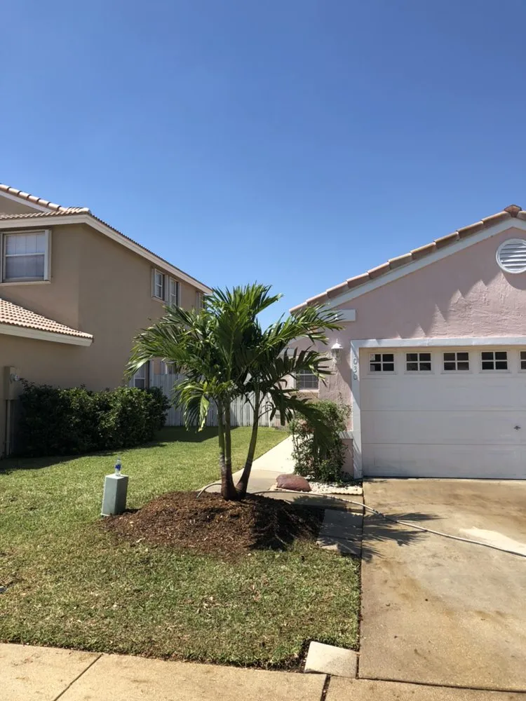 Professional residential landscaping in Pembroke Pines, FL - American Arbor Services