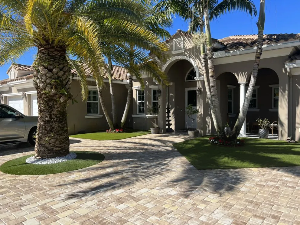 Trusted yard cleanup service in Boca Raton, FL - American Artificial Grass - Boca Raton