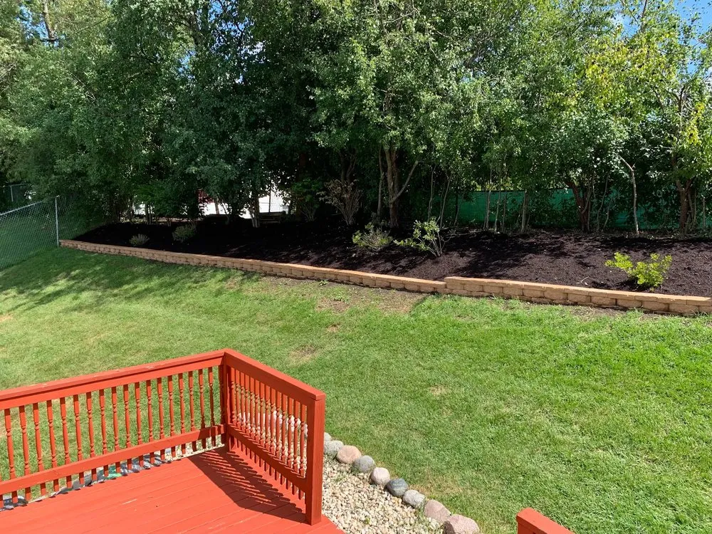 Top-rated lawn care service in Elk Grove Village, IL - American Brick & Landscaping