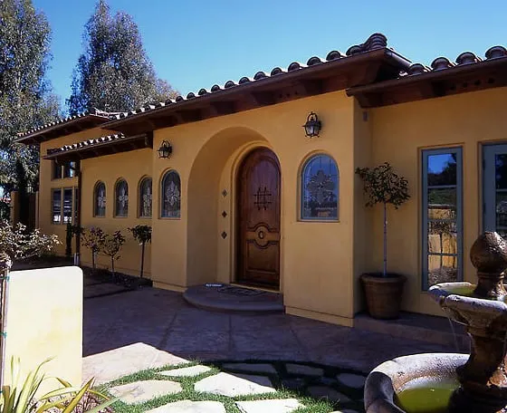 Professional yard cleanup service with custom design in Palos Verdes, CA by American Gardens