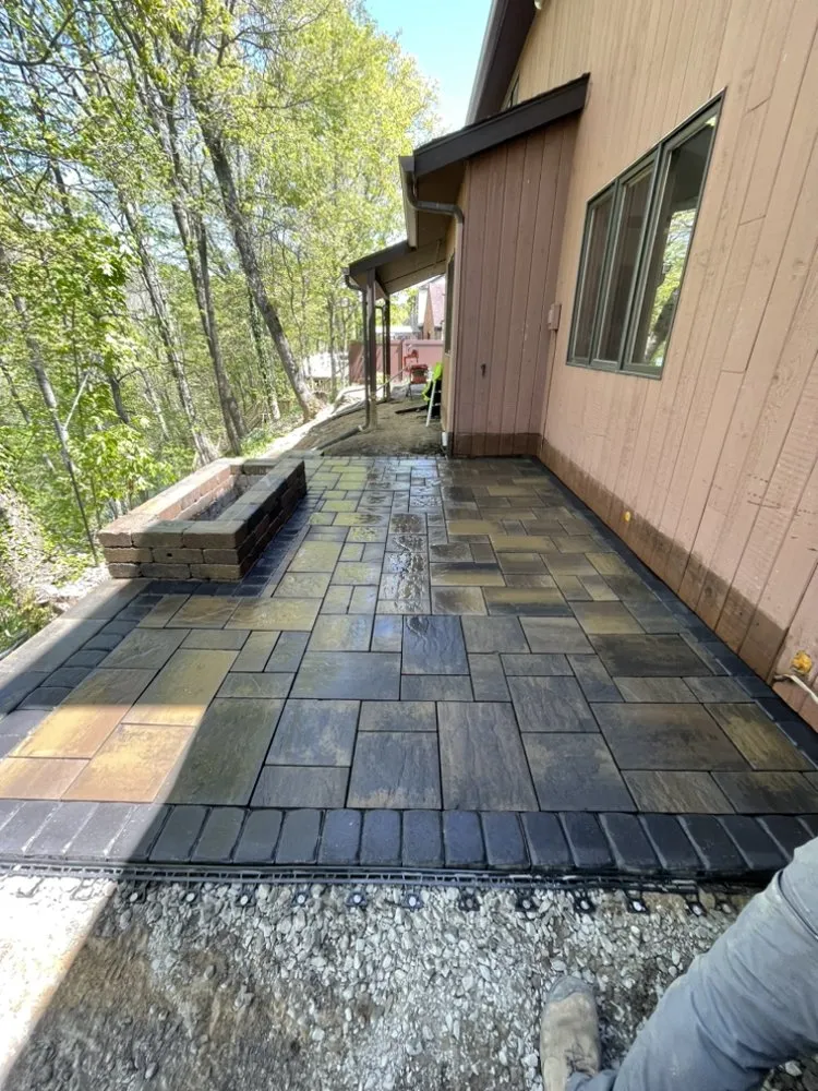 Expert garden landscaping for year-round maintenance across Oakdale, PA - American Groundskeeping