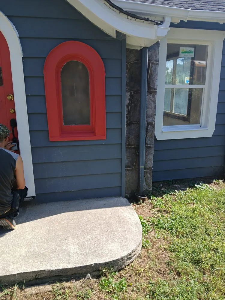 Trusted yard cleanup service in Summerville, GA - American Handyman