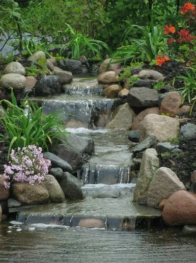 Custom yard maintenance for homes in Pittsfield, NH by American Landscape Construction