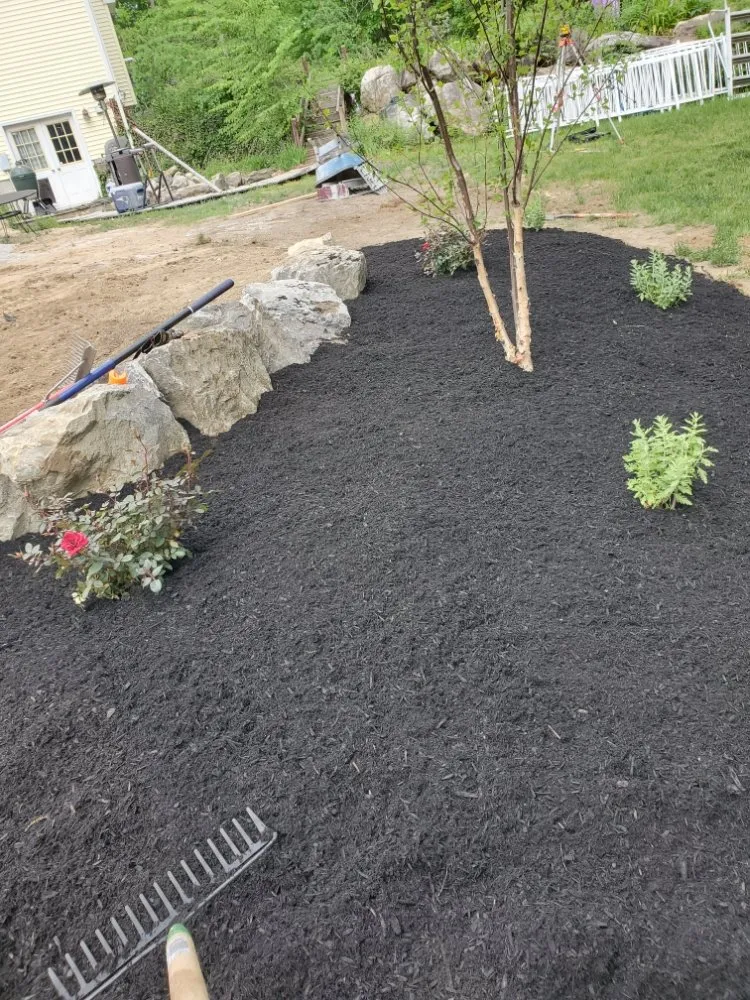 Reliable outdoor landscaping in Raymond, NH - American Landscape