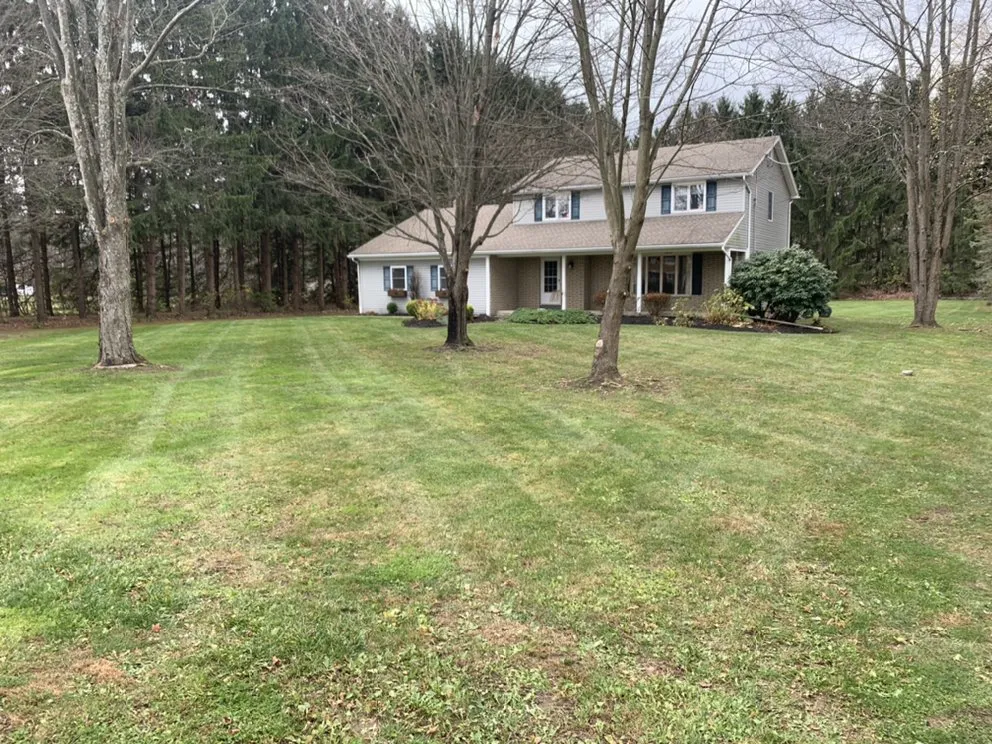 Expert lawn mowing service experts serving Elma, NY - American Landscaping & Snowplowing