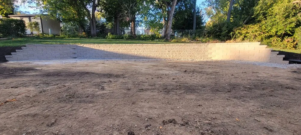 Expert yard maintenance experts serving Davenport, IA - American Landscaping and Maintenance