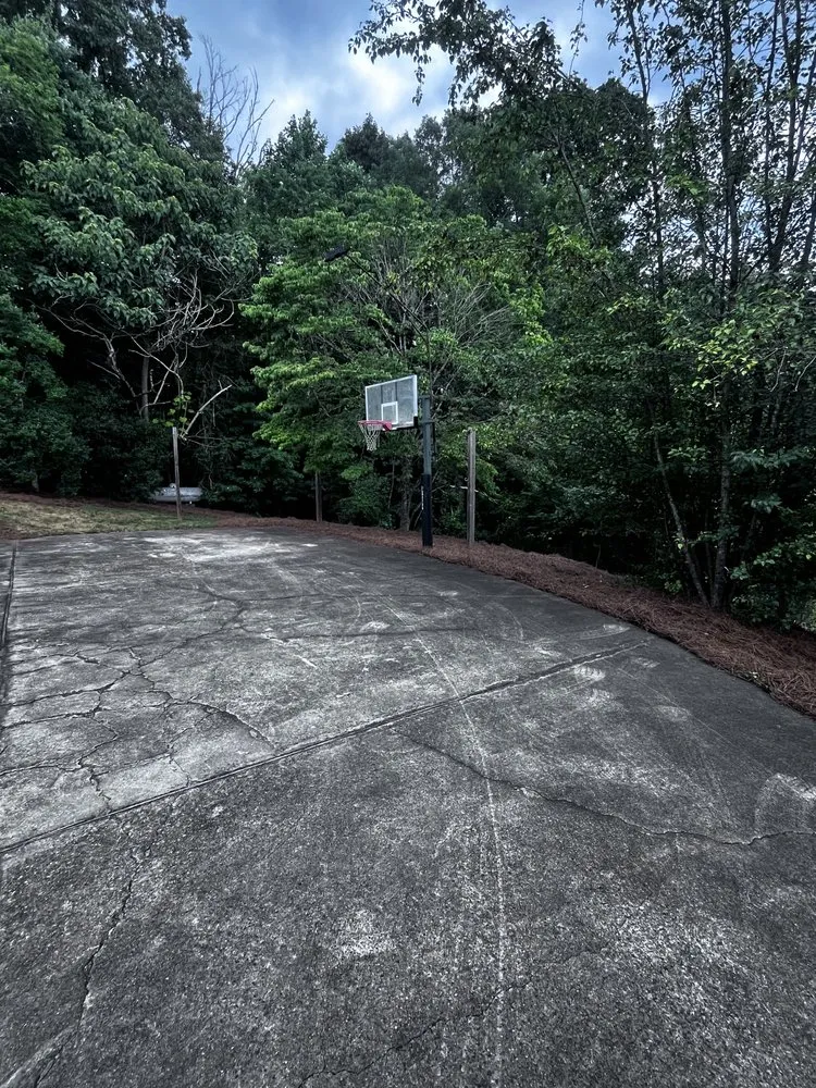 Expert yard maintenance for year-round maintenance in Lewisville, NC by American Landscaping Services