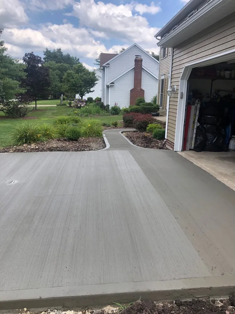 Top-rated lawn care service experts serving Stow, OH - American Lawn & Landscaping