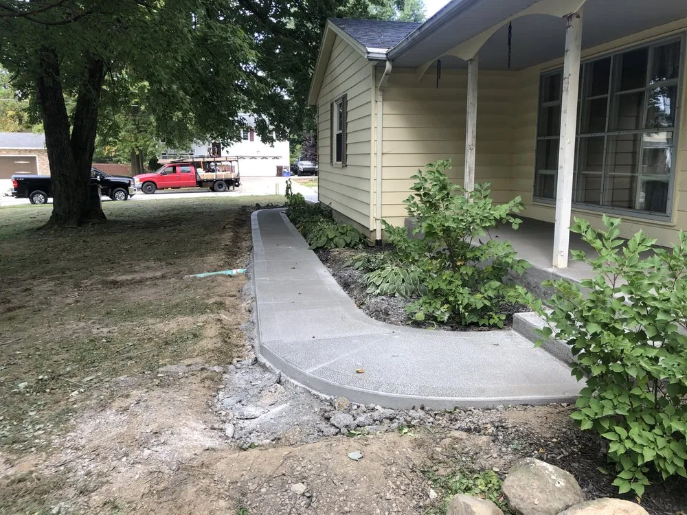 Professional yard maintenance near you in Stow, OH by American Lawn & Landscaping