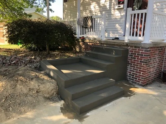 Expert yard maintenance in Stow, OH - American Lawn & Landscaping