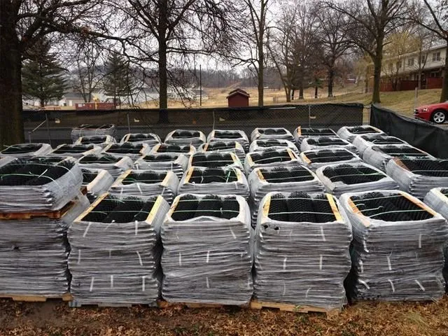 Affordable yard cleanup service with custom design across Leavenworth, KS - American Lawn and Fence