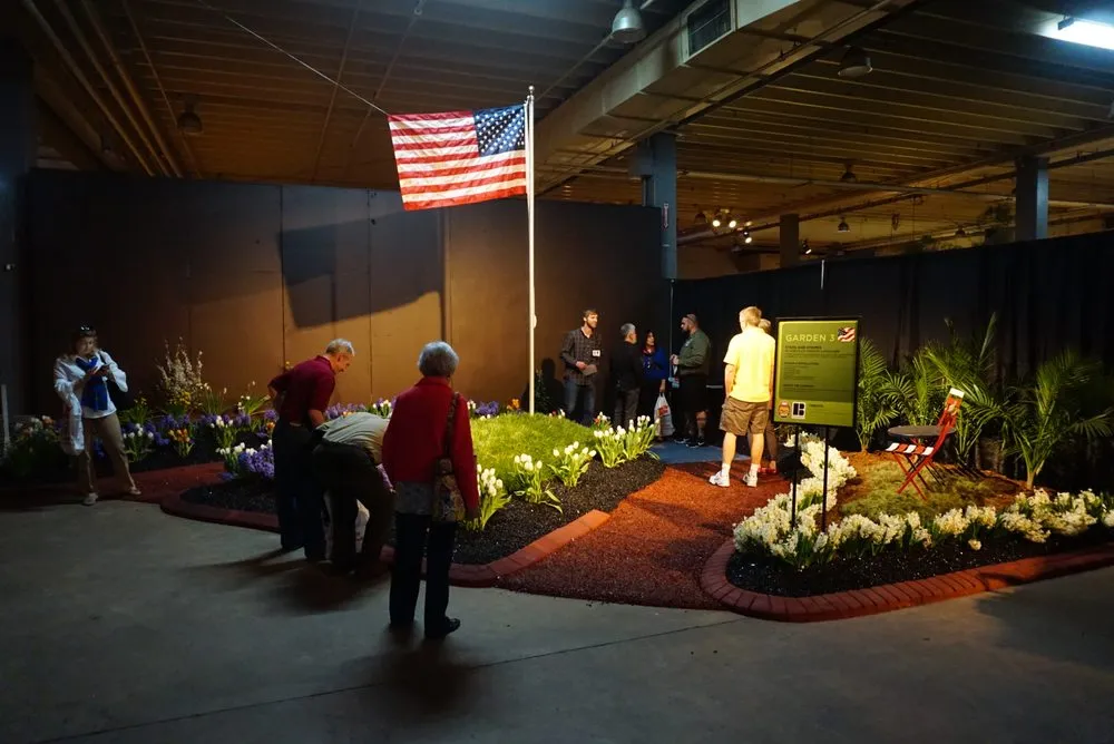 Affordable garden landscaping experts serving Village of Clarkston, MI - American Modern