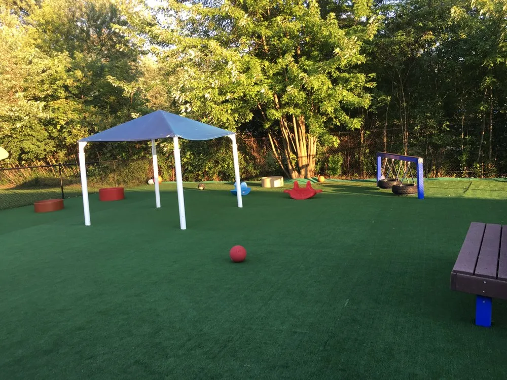 Affordable landscape design in Village of Clarkston, MI by American Modern