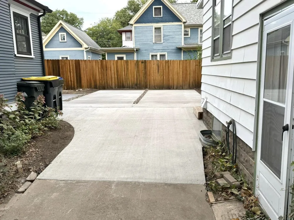 Top-rated garden landscaping in Homestead, IA by American Outdoor Services