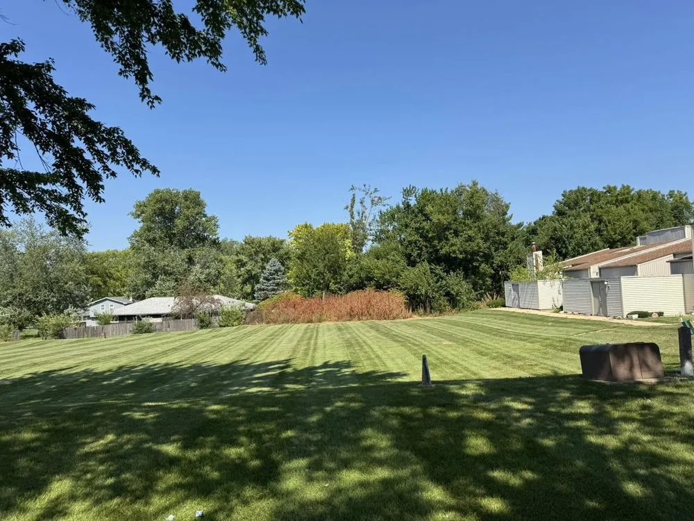 Professional residential landscaping in Peoria, IL - American Outdoor Services