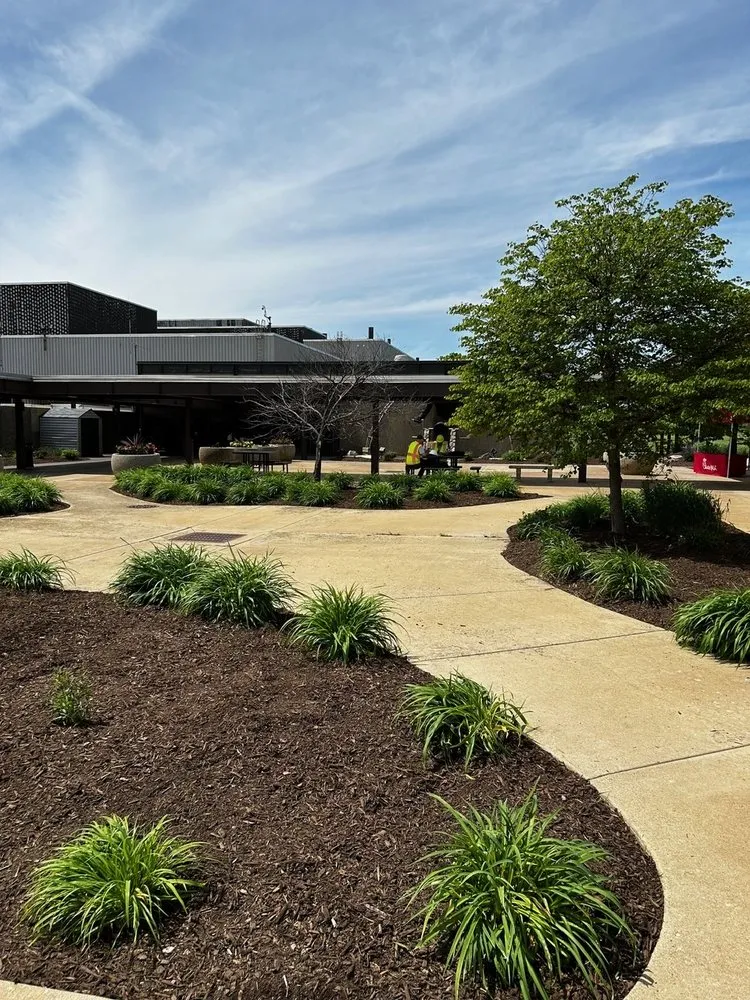 Trusted landscaping services in Peoria, IL - American Outdoor Services