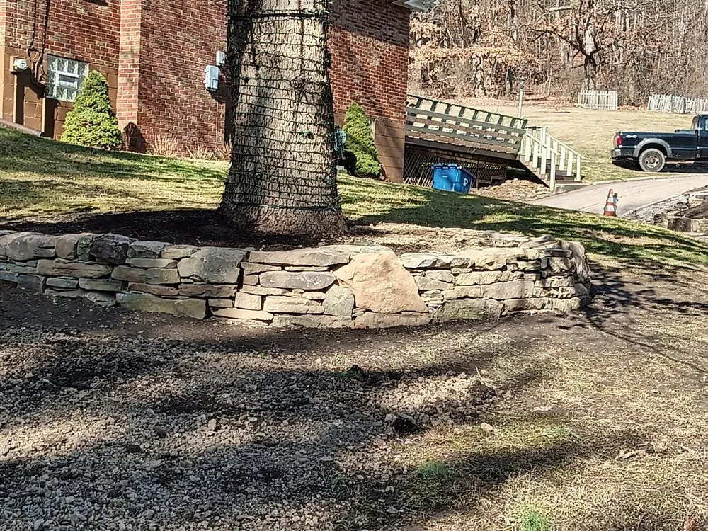 Professional garden landscaping in Oakmont, PA - American Outdoors