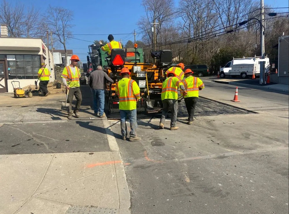 Reliable lawn mowing service for homes across Glen Cove, NY - American Paving