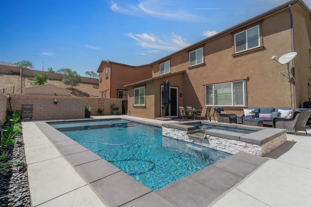 Custom yard cleanup service for beautiful yards across Palmdale, CA - American Pool Construction