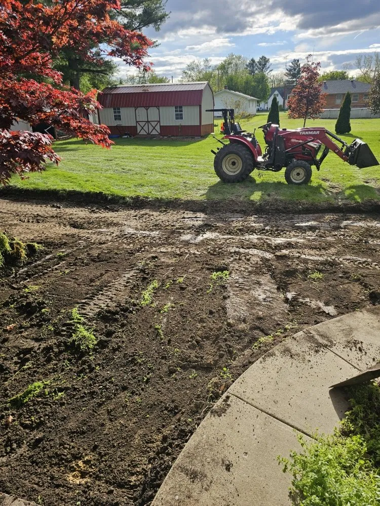 Professional garden landscaping experts serving Arenzville, IL - American Pride Tractor Services & Power Washing