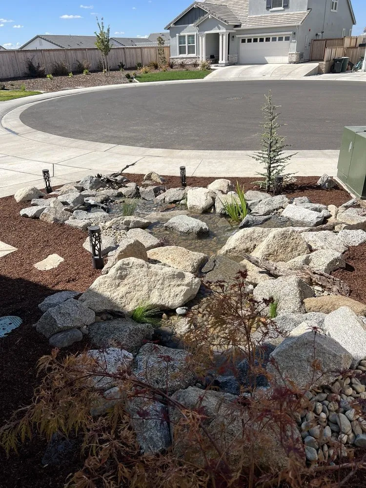 Top-rated landscape design for beautiful yards in Lincoln, CA by American River Waterscapes