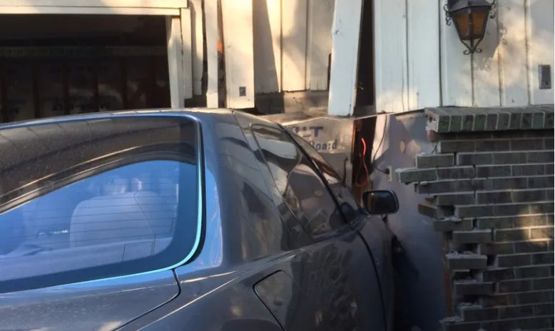 Professional yard maintenance in Oklahoma City, OK by American Roof Scapes