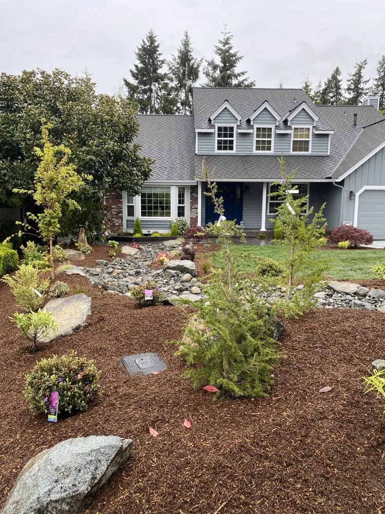 Affordable residential landscaping experts serving Bellevue, WA - American Rose Garden