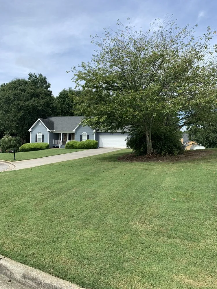 Affordable garden landscaping for homes in Loganville, GA by American Strong Lawn and Landscaping. Serving Loganville GA